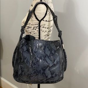 A beautiful hand bag